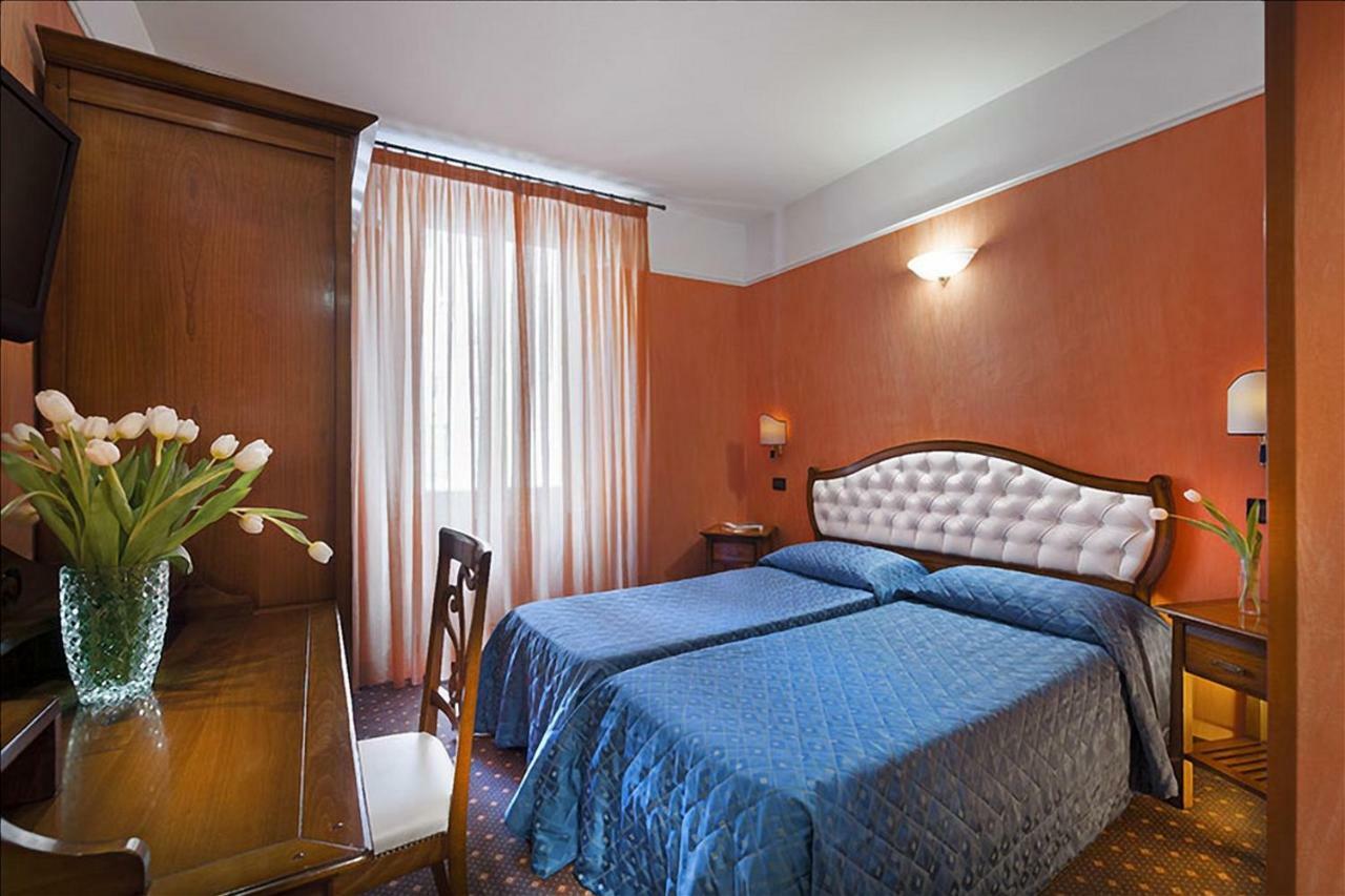 Hotel Portoghesi Rome Exterior photo