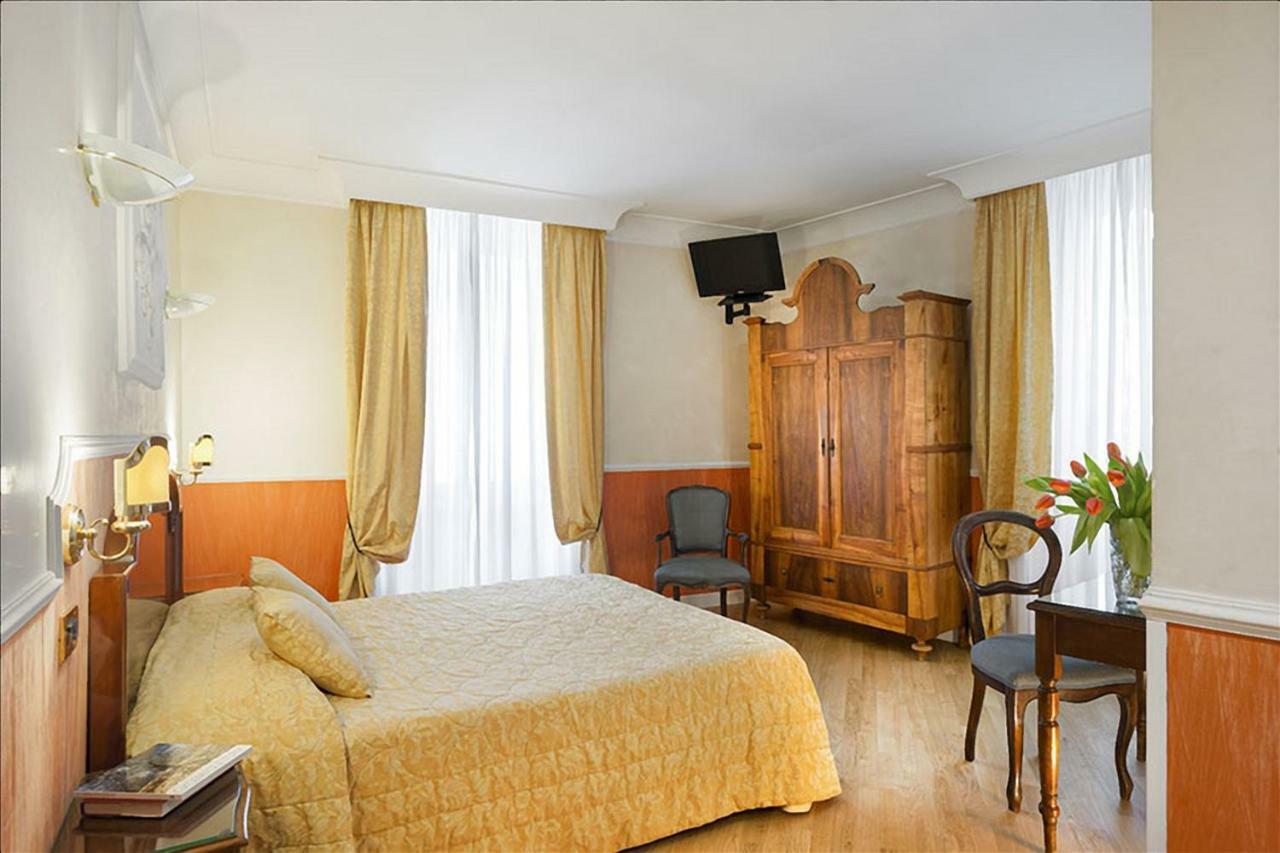 Hotel Portoghesi Rome Exterior photo